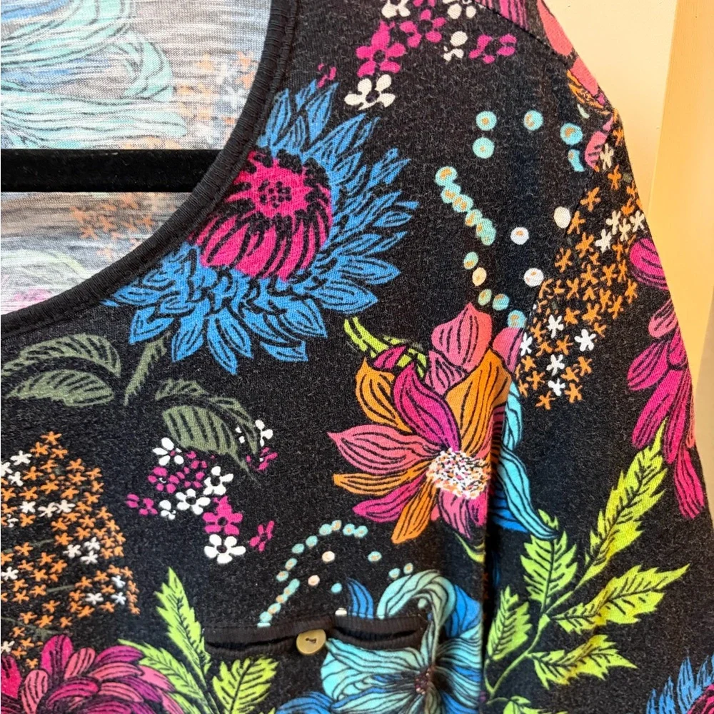 Westbound Black Floral Short Sleeve Top - Picture 3 of 6